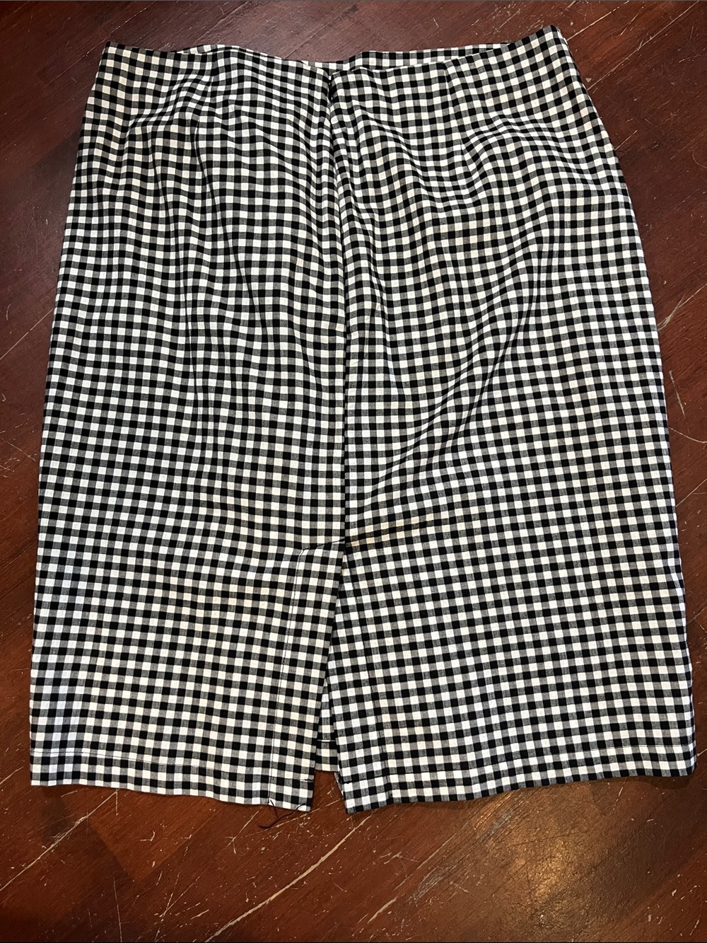 Who What Wear Black and White Gingham Ruffle-Front Pencil Skirt - Picture 6 of 9